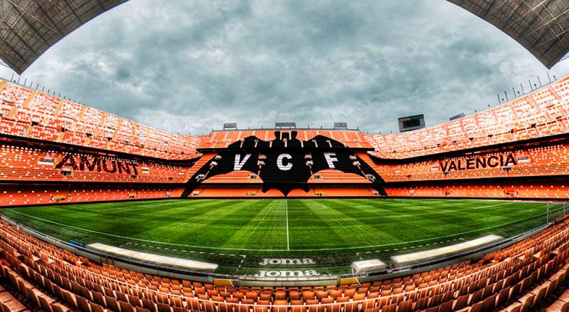 Mestalla Tour - Visita al estadio del Valencia Club de Futbol - Happy ...